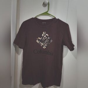 Columbia short sleeved shirt